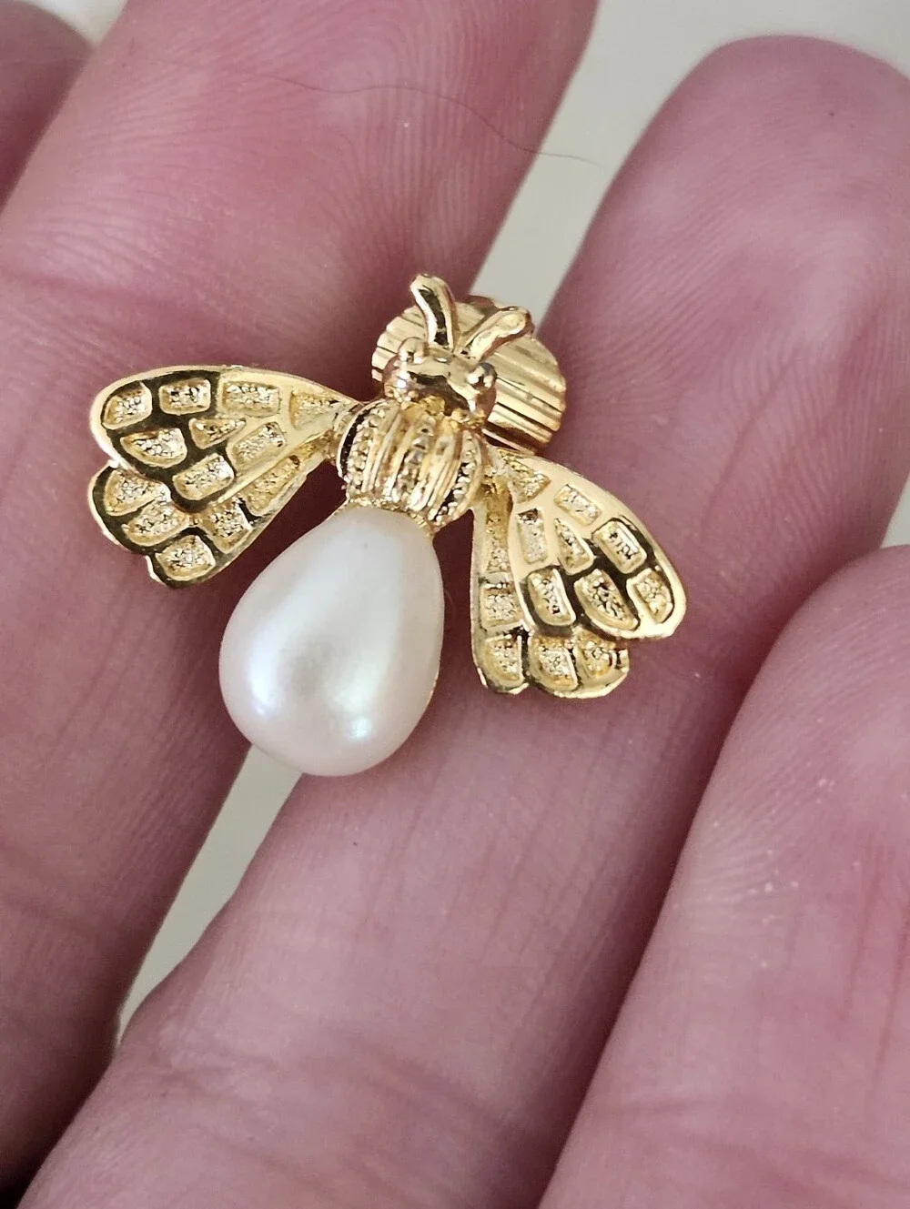 Vintage elegant gold